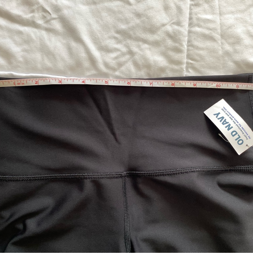 Old Navy Black Powersoft High Rise Leggings - Picture 4 of 5